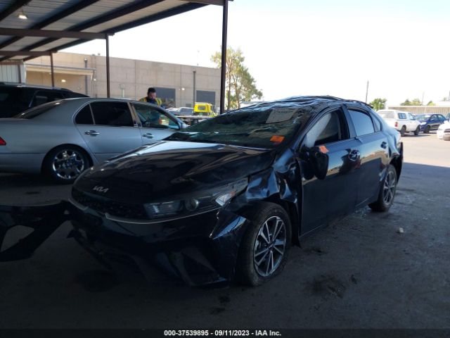 3KPF24AD9NE463783 KIA Forte Lxs