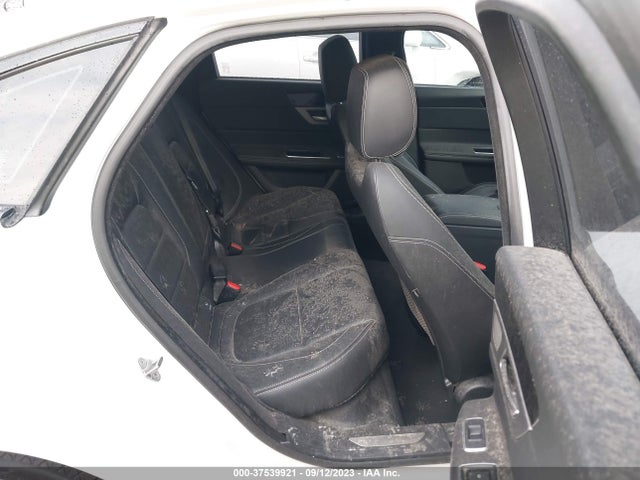 2016 JAGUAR XF SAJBF4BV7GCY12591 Photo 7