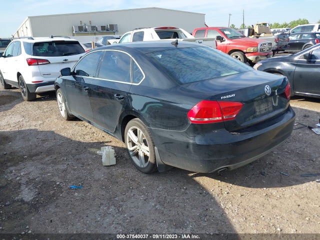 1VWBN7A30EC008601 Volkswagen Passat Tdi Se W/sunroof