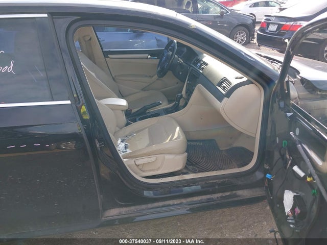 1VWBN7A30EC008601 Volkswagen Passat Tdi Se W/sunroof