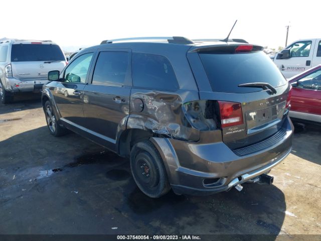 3C4PDCGG8FT698733 Dodge Journey Crossroad