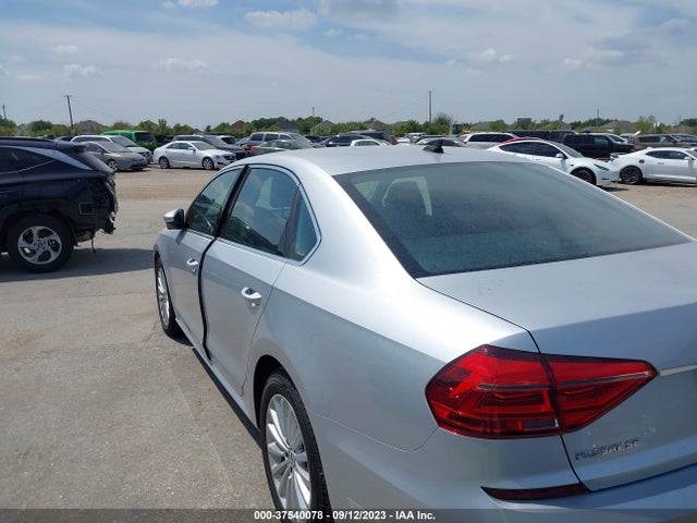 1VWBS7A32GC055348 Volkswagen Passat 1.8t Se