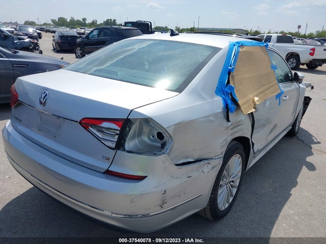 1VWBS7A32GC055348 Volkswagen Passat 1.8t Se