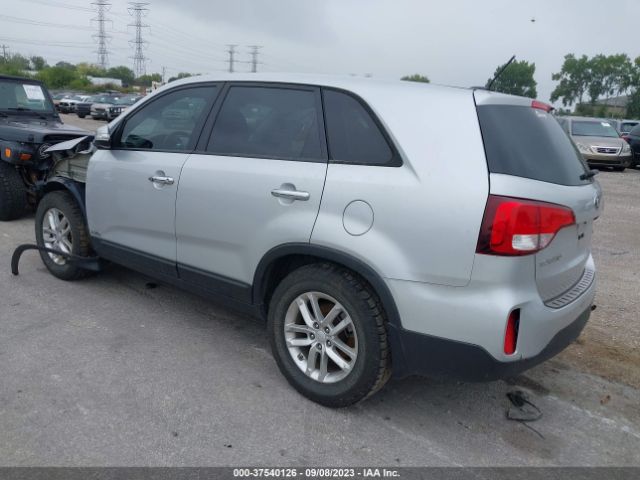 5XYKTCA6XFG613444 KIA SORENTO LX