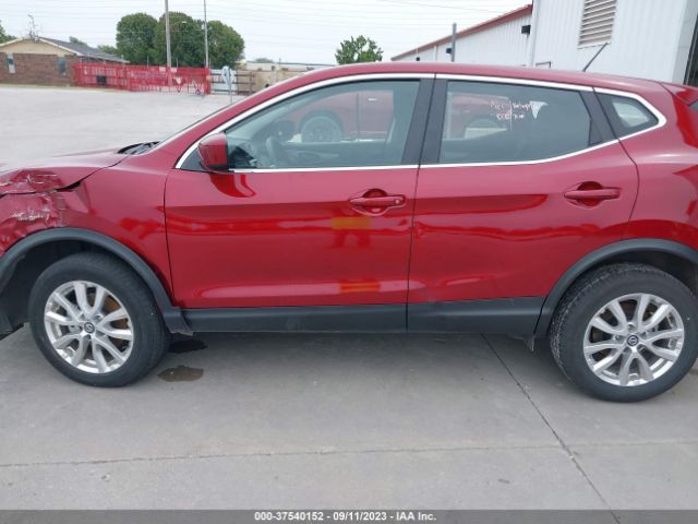 JN1BJ1AW9MW437452 Nissan Rogue Sport S