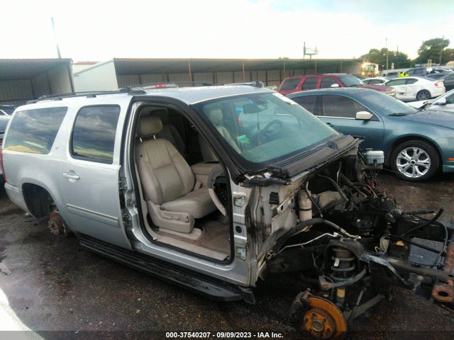 Chevrolet Suburban Lt 2014 1GNSCJE03ER224355 Image 13