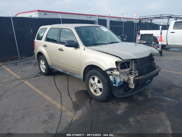 2012 FORD ESCAPE XLS VIN: 1FMCU0C75CKA62878