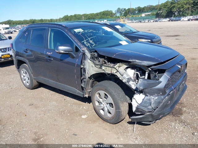 Toyota RAV4 LE 2020 2T3G1RFV8LW135617 Image 1