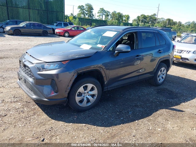 Toyota RAV4 LE 2020 2T3G1RFV8LW135617 Image 2