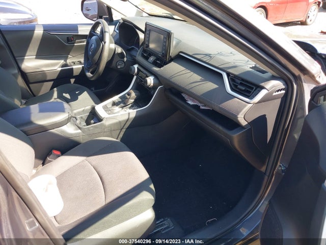 Toyota RAV4 LE 2020 2T3G1RFV8LW135617 Image 5