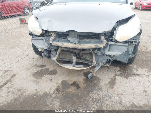 2014 FORD FOCUS SE VIN: 1FADP3F24EL273252