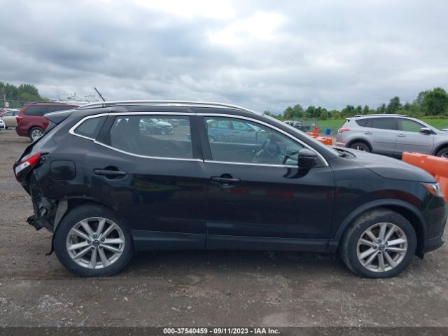 JN1BJ1CR3KW310443 Nissan Rogue Sport Sv