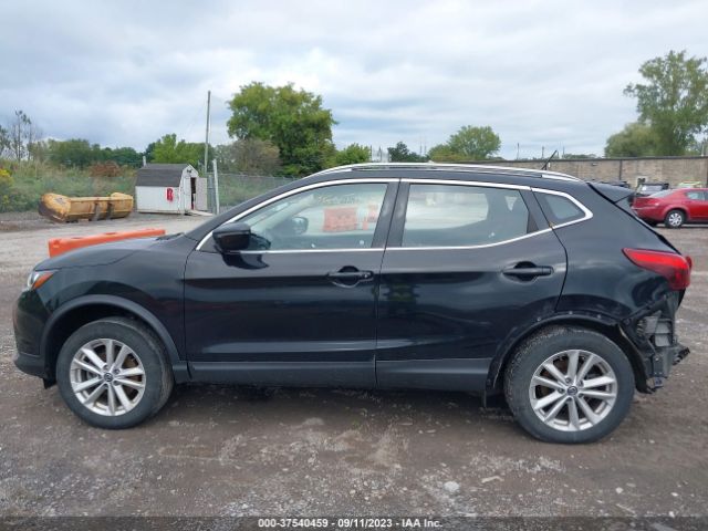 JN1BJ1CR3KW310443 Nissan Rogue Sport Sv
