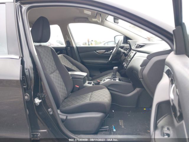 JN1BJ1CR3KW310443 Nissan Rogue Sport Sv