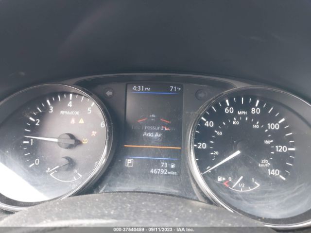 JN1BJ1CR3KW310443 Nissan Rogue Sport Sv