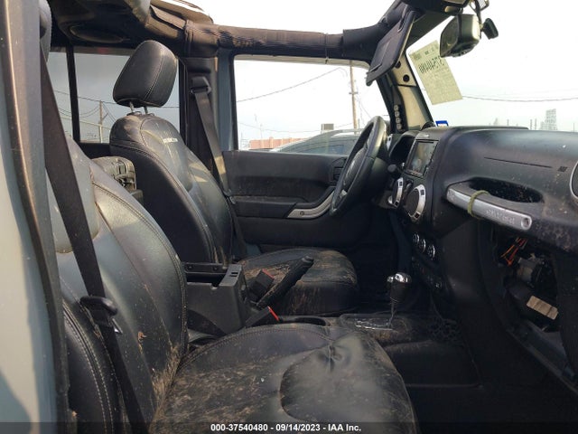 1C4HJWFG8EL210472 Jeep Wrangler Unlimited Rubicon