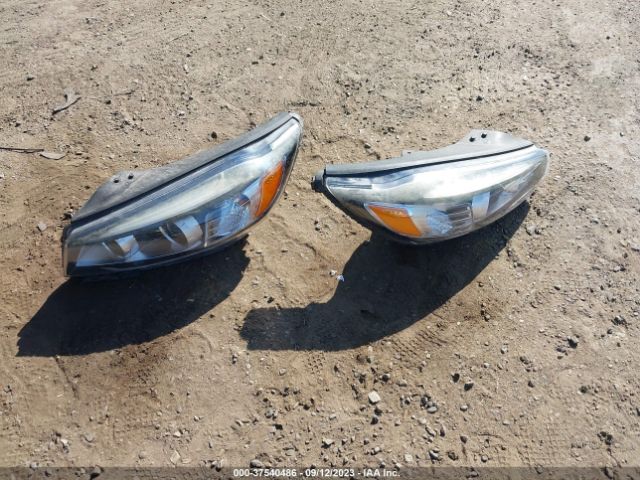 5XYPH4A57GG047832 KIA SORENTO EX