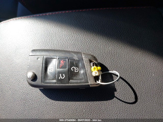 3VW4T7AU4FM052575 Volkswagen Golf Gti Se