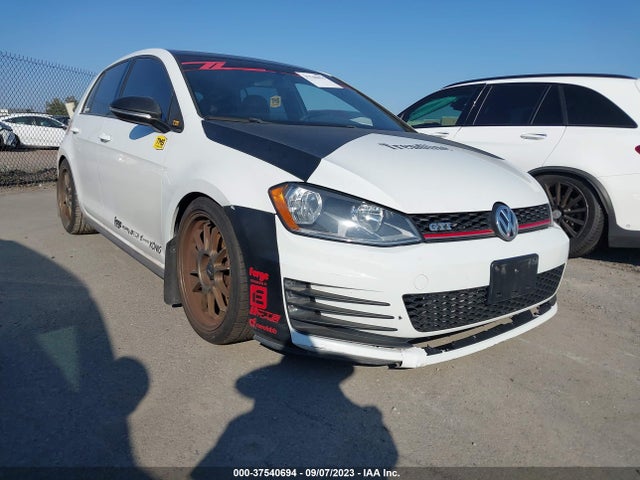 3VW4T7AU4FM052575 Volkswagen Golf Gti Se