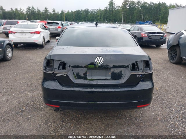 3VWLL7AJ9EM352709 Volkswagen Jetta Sedan Tdi