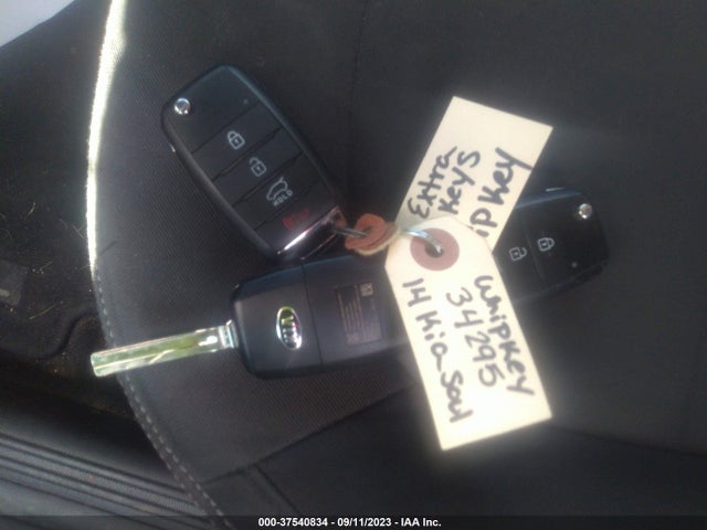 KIA Soul Base 2014 KNDJN2A26E7747134 Image 11