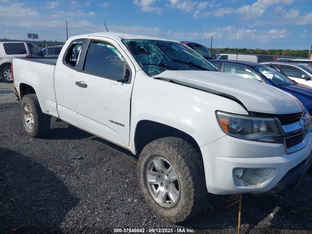 2015 1GCHSAEA1F1186087 main image