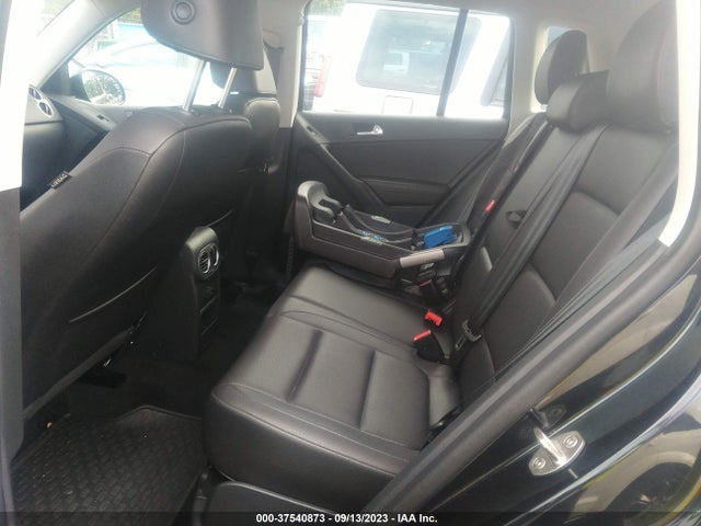 WVGBV7AX8HK034889 Volkswagen Tiguan 2.0t/2.0t S