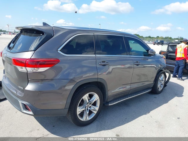 Toyota Highlander Limited 2017 5TDYZRFH8HS193775 Image 4