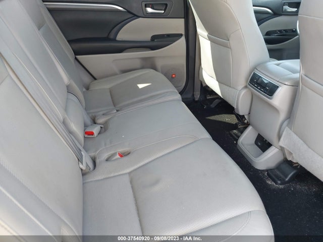 Toyota Highlander Limited 2017 5TDYZRFH8HS193775 Image 8
