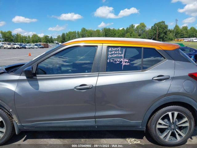 3N1CP5CUXJL520993 Nissan KICKS SV