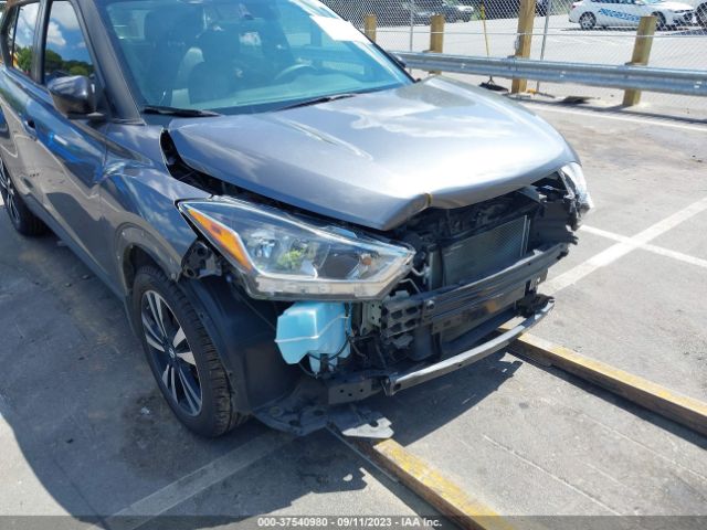 3N1CP5CUXJL520993 Nissan KICKS SV