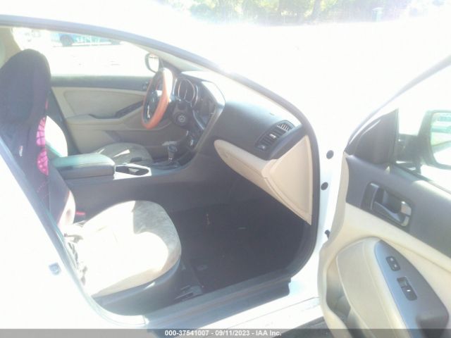 5XXGM4A77EG306088 KIA Optima Lx