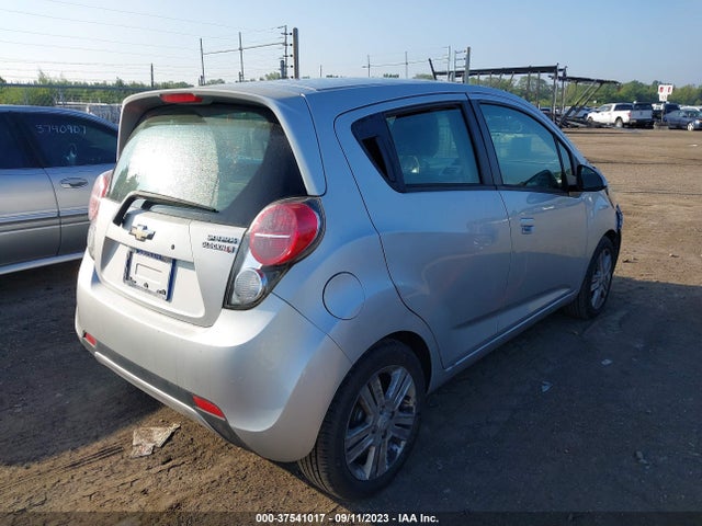 Chevrolet SPARK LS 2014 KL8CB6S90EC468671 Image 4
