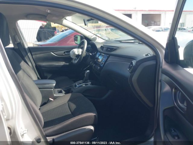 JN1BJ1CR7JW255400 Nissan Rogue Sport S