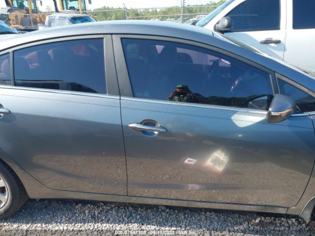 KNAFX4A81F5392271 KIA FORTE EX