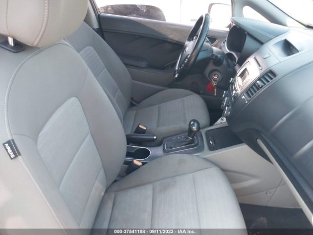 KNAFX4A81F5392271 KIA FORTE EX