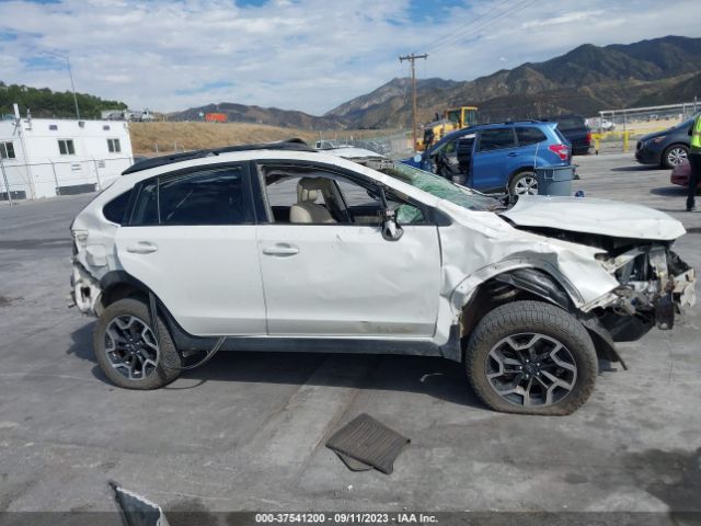 JF2GPANC8HH230886 Subaru Crosstrek Limited