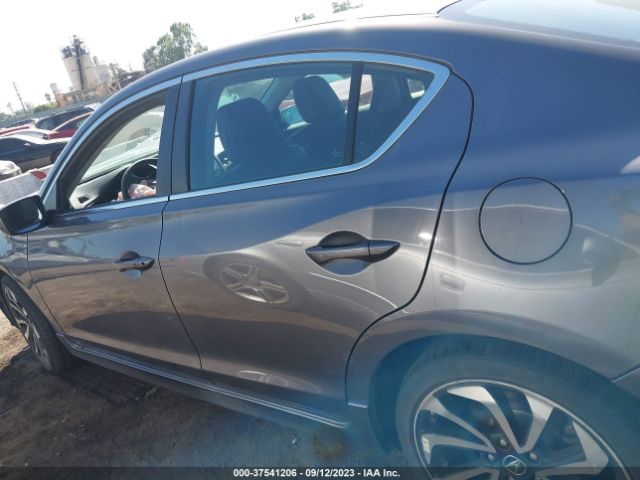 19UDE2F44JA008558 Acura Ilx Special Edition