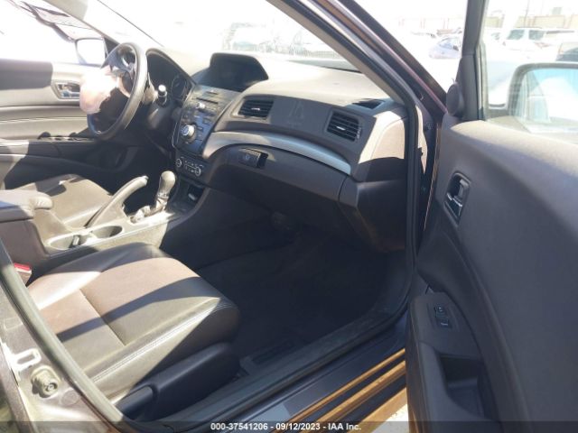 19UDE2F44JA008558 Acura Ilx Special Edition