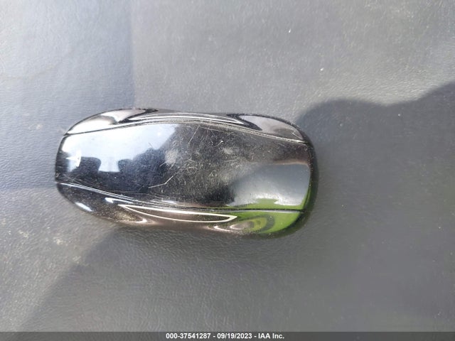 Tesla Model Y Long Range 2021 5YJYGDEE9MF087642 Image 10