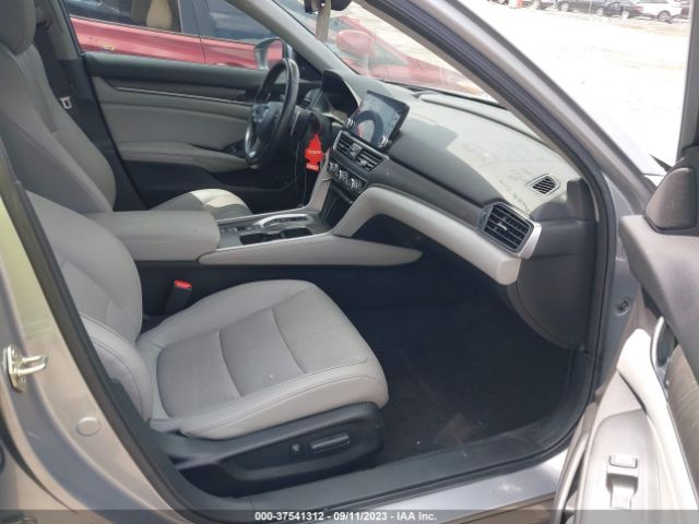 1HGCV3F92KA018696 Honda Accord Hybrid Touring