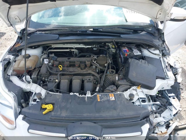 2014 FORD FOCUS SE VIN: 1FADP3F27EL439540