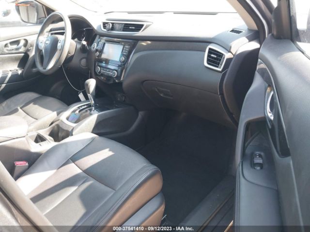5N1AT2MV4FC765888 Nissan Rogue Sl