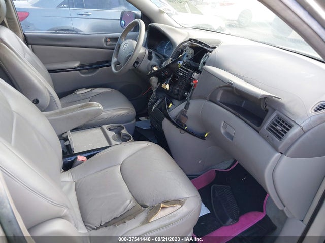 2005 TOYOTA SIENNA CE/LE VIN: 5TDZA23C55S265085