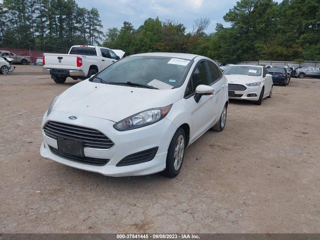 Ford FIESTA SE 2015 3FADP4BJ8FM220721 Image 2