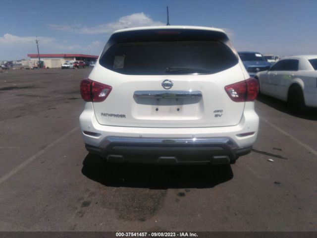 5N1DR2MM2JC670502 Nissan Pathfinder Sv