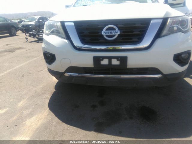5N1DR2MM2JC670502 Nissan Pathfinder Sv