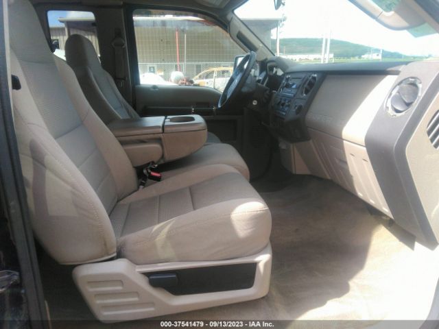 2008 FORD SUPER DUTY F-250 1FTSX21R18EA45184 Photo 4