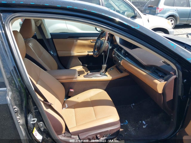 58ABK1GG2GU014825 Lexus ES 350