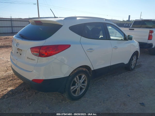 2011 HYUNDAI TUCSON GLS VIN: KM8JU3AC1BU125583